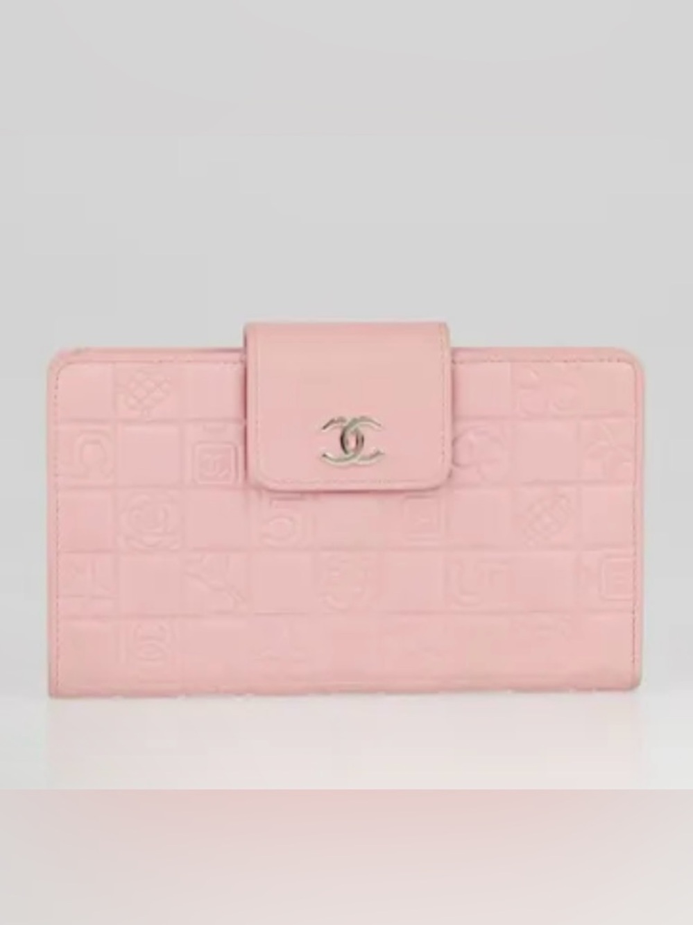 CHANEL Light Pink Quilted CC Snap Wallet